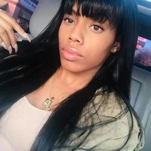 Meet your Posher, April